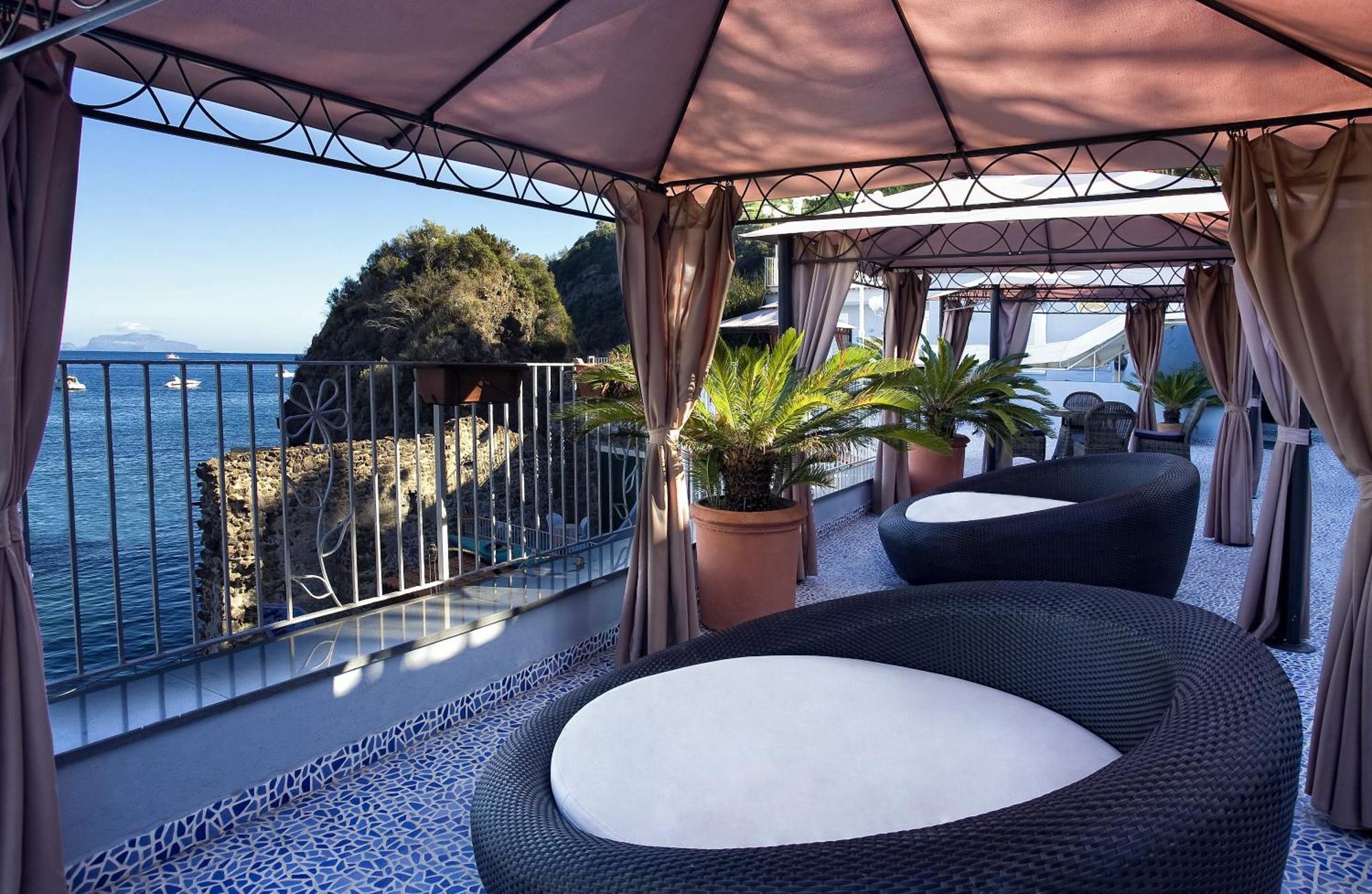 Strand Hotel Delfini Ischia Exterior photo
